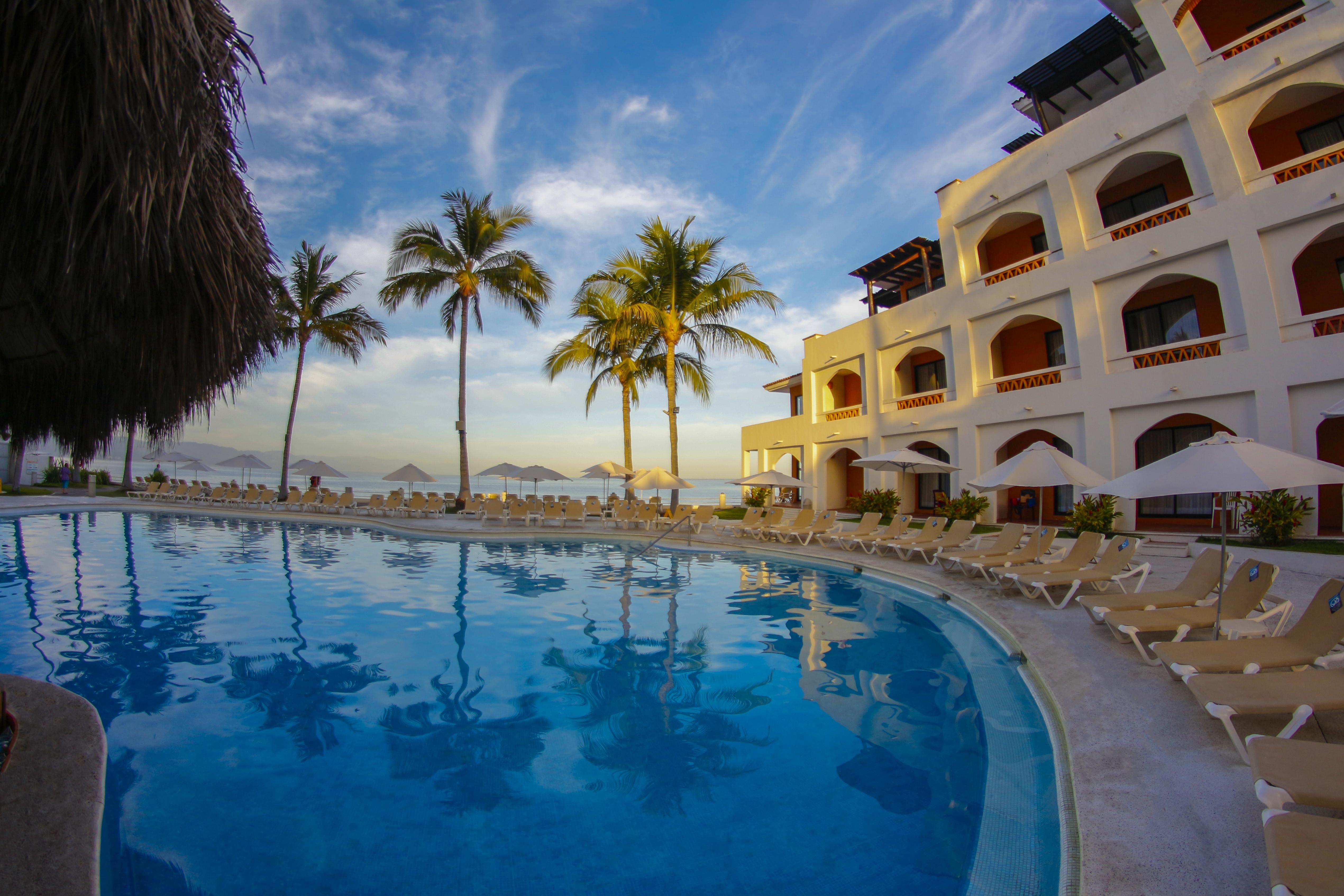 Plaza Pelicanos Club Beach Resort All Inclusive Puerto Vallarta Exterior photo