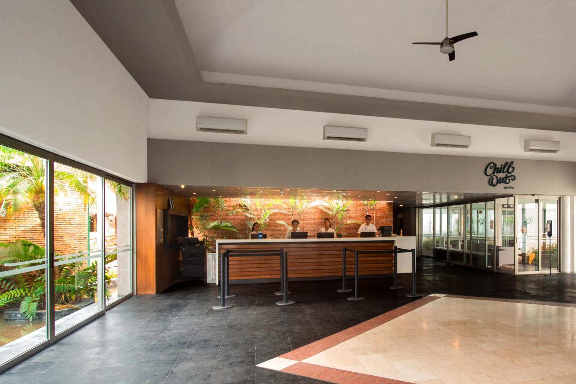 Plaza Pelicanos Club Beach Resort All Inclusive Puerto Vallarta Exterior photo