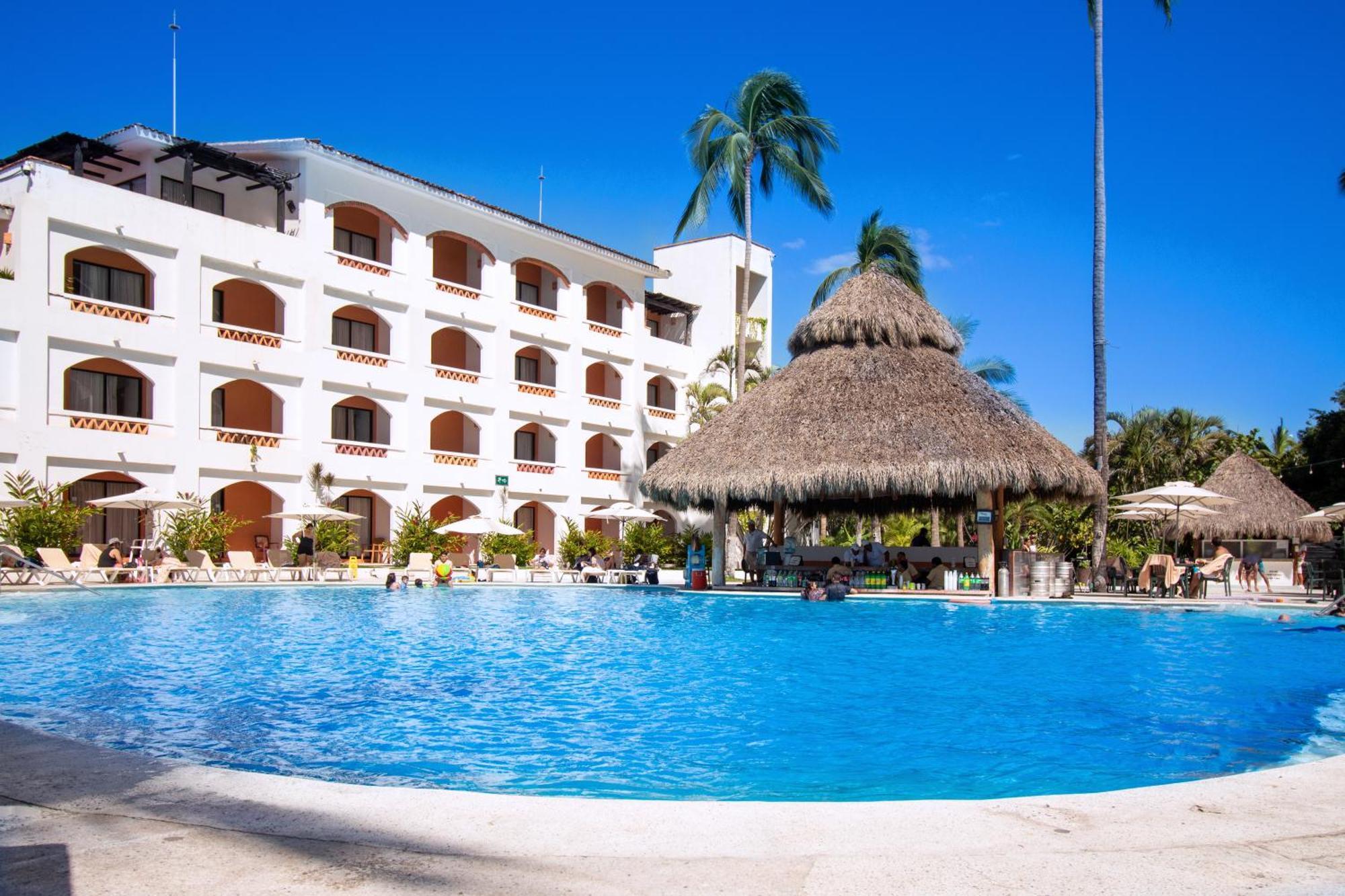 Plaza Pelicanos Club Beach Resort All Inclusive Puerto Vallarta Exterior photo